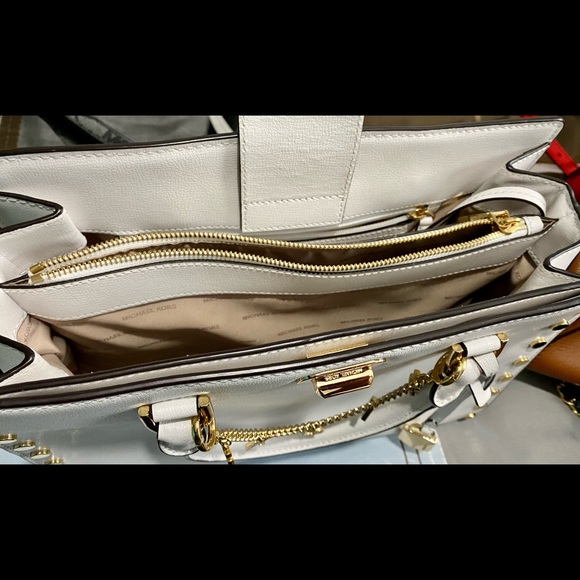 Michael Kors Purse - Picture 3 of 6